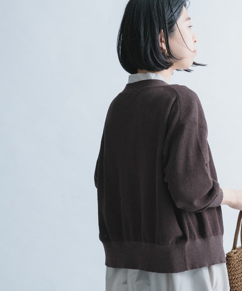 FORK&SPOON(フォークアンドスプーン)の「FORK&SPOON ペーパーニットカーディガン(カーディガン/ボレロ・レディース・ダークネイビー/ダークブラウン系/ライトベージュ・ONE)」の6枚目の写真