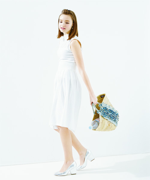 Chico（チコ）の「スクエアレースSK（スカート・レディース・ホワイト/ネイビー/ロイヤルブルー・FREE）」の14枚目の写真