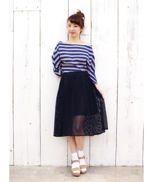 Chico（チコ）の「スクエアレースSK（スカート・レディース・ホワイト/ネイビー/ロイヤルブルー・FREE）」の7枚目の写真