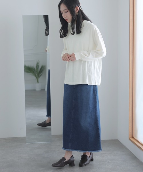 ElegChic(エレグシック)の「モックネックボリューム袖ロンT(Tシャツ/カットソー・レディース・ライトベージュ/ブラック/オフホワイト・4L/M/XL)」の11枚目の写真