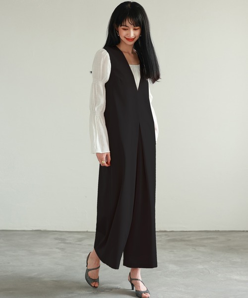 SAISON DE PAPILLON(セゾンドパピヨン)の「ディープVネックサロペット(サロペット/オーバーオール・レディース・ブラック/ピンク/ブルー・S/M/L)」の9枚目の写真