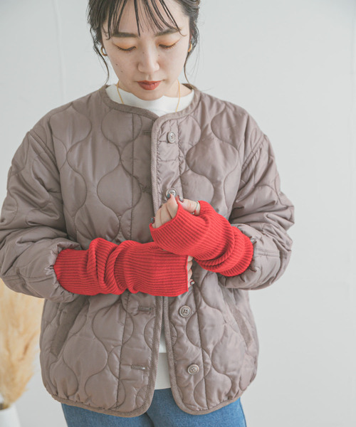 ITEMS URBANRESEARCH(アイテムズ アーバンリサーチ)の「リブニットアームウォーマー(アームカバー・レディース・アイボリー/レッド/ベージュ・ONE)」の12枚目の写真