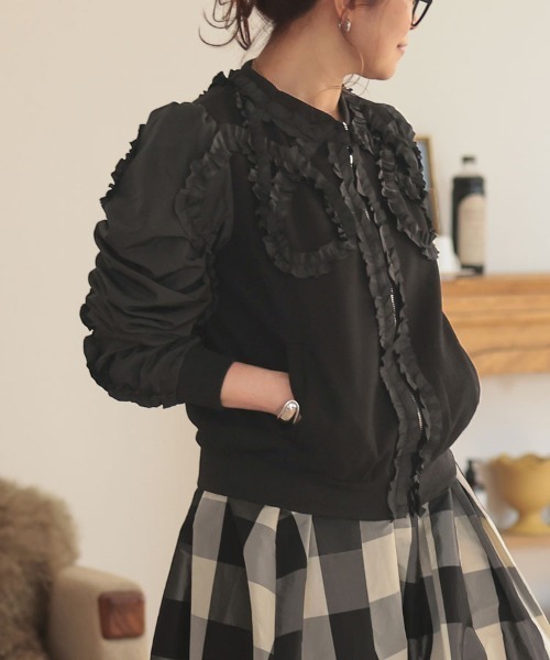 DONOBAN（ドノバン）の「フリルブルゾン（ブルゾン・レディース・ブラック/ネイビー・F）」の3枚目の写真