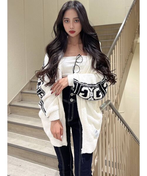 GYDA（ジェイダ）の「SYMMETRY GYDA LINE モールヤーンニットパーカー（カーディガン/ボレロ・レディース・オフホワイト/ブラック・FREE）」の4枚目の写真