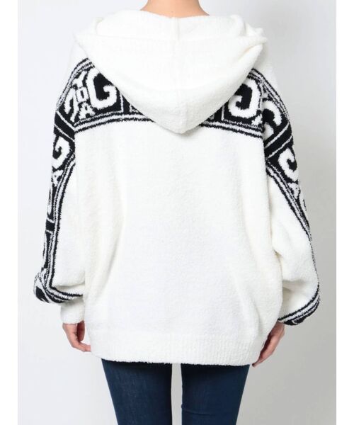 GYDA（ジェイダ）の「SYMMETRY GYDA LINE モールヤーンニットパーカー（カーディガン/ボレロ・レディース・オフホワイト/ブラック・FREE）」の20枚目の写真
