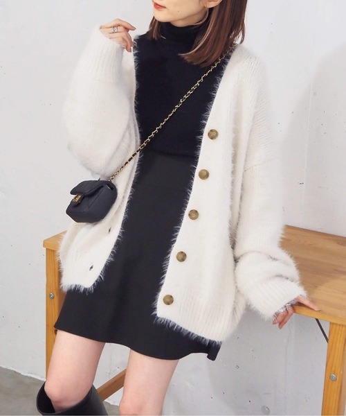 tiptop（ティップトップ）の「フェザーVネックBIGカーディガン（カーディガン/ボレロ・レディース・アイボリー/グレイッシュベージュ/グリーン/グレー・FREE）」の14枚目の写真