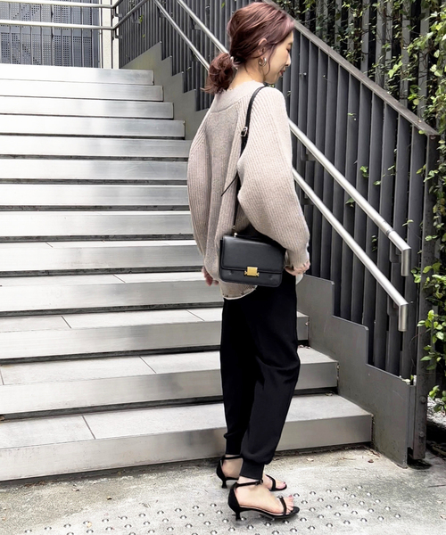 Spick & Span（スピックアンドスパン）の「ヴィンテージVネックニット（ニット/セーター・レディース・チャコールグレー/ベージュ・FREE）」の17枚目の写真