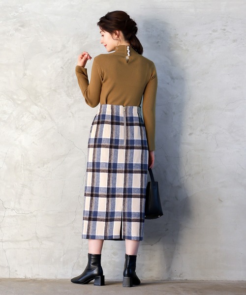 ENNEA(エンネア)の「【2022AWプレオーダー】手洗いできる♪MOCHIMODAバックパールハイネックもっちりリブニット(ニット/セーター・レディース・テラコッタ/キャメル/ブラック/アイボリー・M)」の18枚目の写真