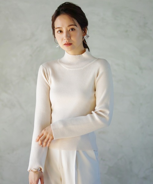 ENNEA(エンネア)の「【2022AWプレオーダー】手洗いできる♪MOCHIMODAバックパールハイネックもっちりリブニット(ニット/セーター・レディース・テラコッタ/キャメル/ブラック/アイボリー・M)」の9枚目の写真