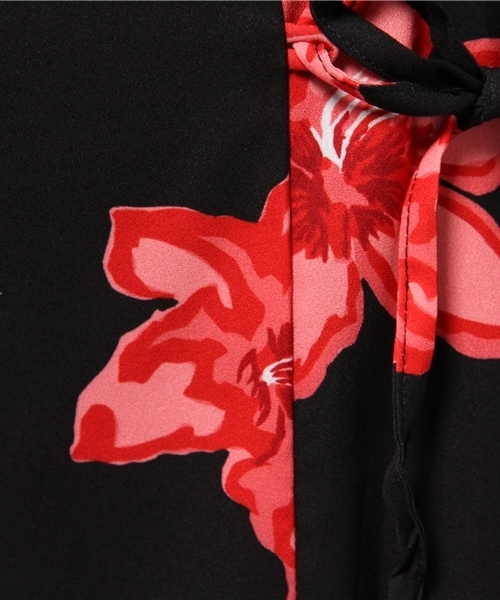 Omekashi（オメカシ）の「【Omekashi】オリジナル大花PTワンピース（ワンピース・レディース・ブラック/オフホワイト/グレー・ﾌﾘ-）」の8枚目の写真