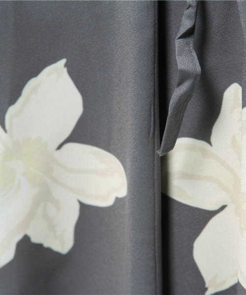 Omekashi（オメカシ）の「【Omekashi】オリジナル大花PTワンピース（ワンピース・レディース・ブラック/オフホワイト/グレー・ﾌﾘ-）」の9枚目の写真
