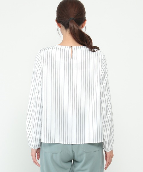 IKKA LOUNGE(イッカラウンジ)の「チャーム付きブラウス(シャツ/ブラウス・レディース・その他1/オフホワイト・S/M/L/XL)」の9枚目の写真