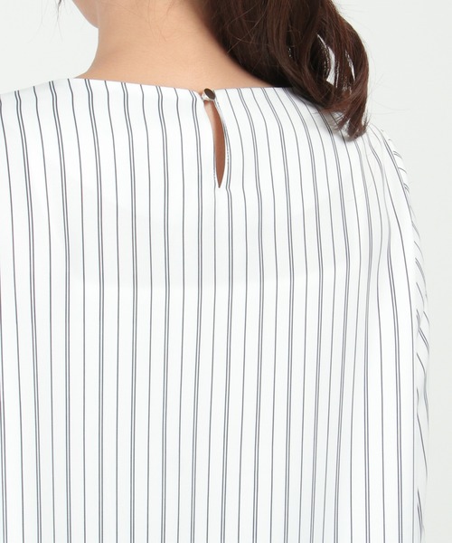 IKKA LOUNGE(イッカラウンジ)の「チャーム付きブラウス(シャツ/ブラウス・レディース・その他1/オフホワイト・S/M/L/XL)」の10枚目の写真