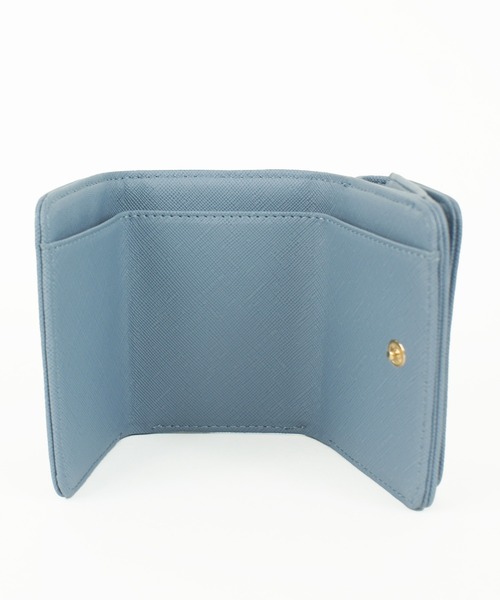 dazzlin（ダズリン）の「dazzlin/ダズリン　サフィアーノ フラワー柄プリント三つ折りミニウォレット（財布・レディース・ベージュ系その他/ブルー系その他/アイボリー/ピンク系その他/ブラック・FREE）」の8枚目の写真