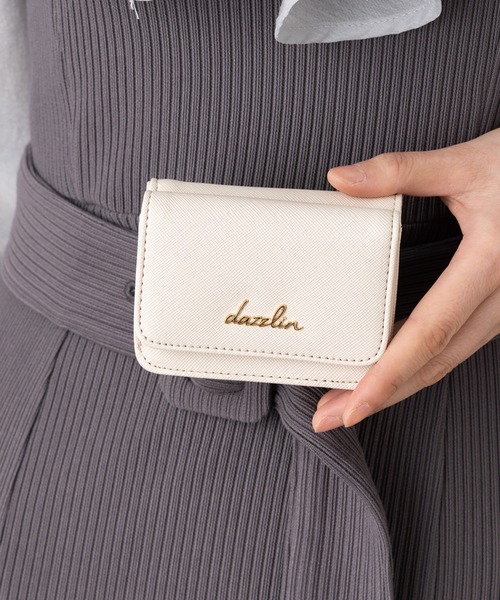 dazzlin（ダズリン）の「dazzlin/ダズリン　サフィアーノ フラワー柄プリント三つ折りミニウォレット（財布・レディース・ベージュ系その他/ブルー系その他/アイボリー/ピンク系その他/ブラック・FREE）」の22枚目の写真