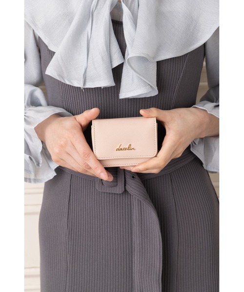 dazzlin（ダズリン）の「dazzlin/ダズリン　サフィアーノ フラワー柄プリント三つ折りミニウォレット（財布・レディース・ベージュ系その他/ブルー系その他/アイボリー/ピンク系その他/ブラック・FREE）」の18枚目の写真