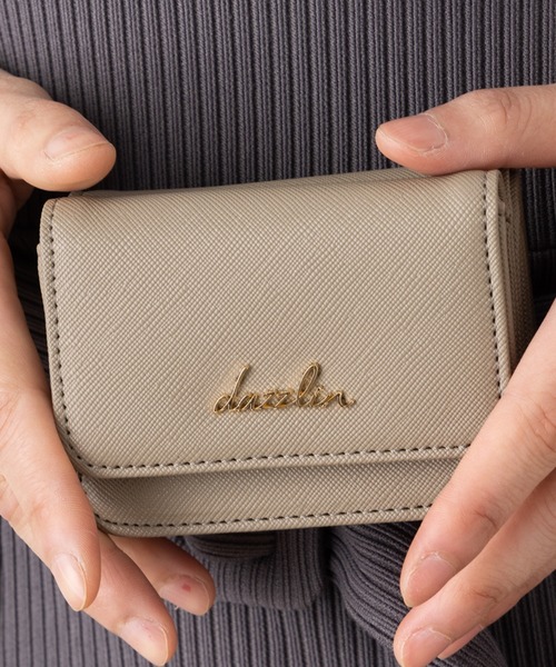 dazzlin（ダズリン）の「dazzlin/ダズリン　サフィアーノ フラワー柄プリント三つ折りミニウォレット（財布・レディース・ベージュ系その他/ブルー系その他/アイボリー/ピンク系その他/ブラック・FREE）」の17枚目の写真