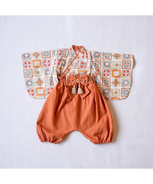 mocmof(モクモフ)の「おめかし袴セット flowery(着物・キッズ・オレンジ/ブルー/レッド・80-90cm/70-80cm)」の3枚目の写真
