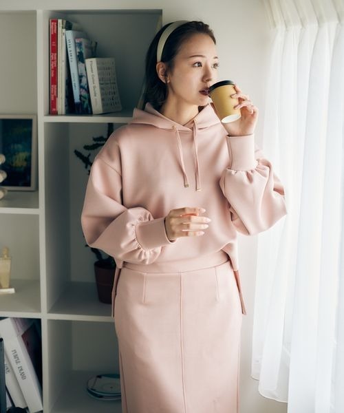 mysty woman（ミスティウーマン）の「【黒田真友香さんコラボ】ダンボールフーディ 191152（パーカー・レディース・ブラック/オフホワイト/ピンクベージュ・FREE）」の21枚目の写真