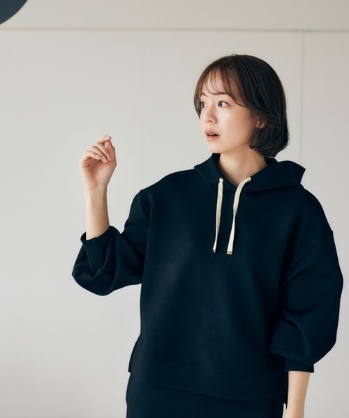 mysty woman（ミスティウーマン）の「【黒田真友香さんコラボ】ダンボールフーディ 191152（パーカー・レディース・ブラック/オフホワイト/ピンクベージュ・FREE）」の17枚目の写真