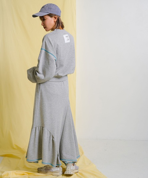 bohmal（ボマール）の「ボリュームスリーブワッペン付きスウェット（スウェット・レディース・グレー/ホワイト/ブラック・FREE）」の5枚目の写真