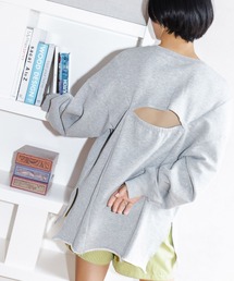 BACK OPEN SWEAT
