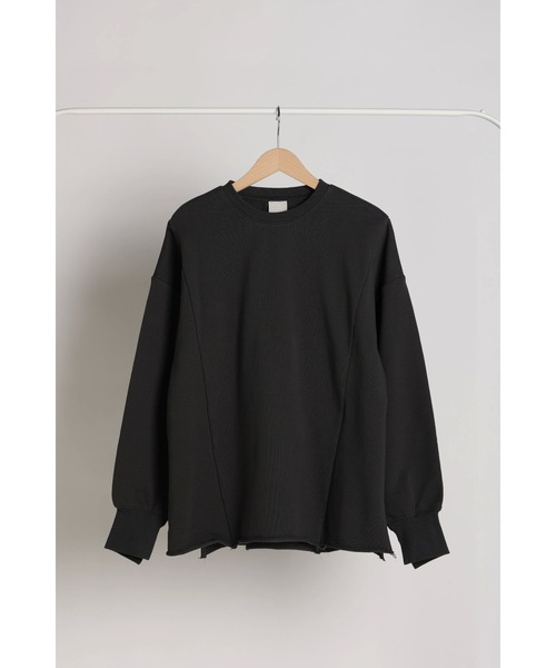 WoM(ワム)の「BACK OPEN SWEAT(スウェット・レディース・スミクロ/オフホワイト/グレー/ライトブルー・FREE)」の3枚目の写真