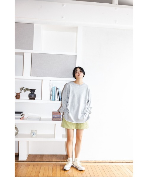 WoM(ワム)の「BACK OPEN SWEAT(スウェット・レディース・スミクロ/オフホワイト/グレー/ライトブルー・FREE)」の5枚目の写真