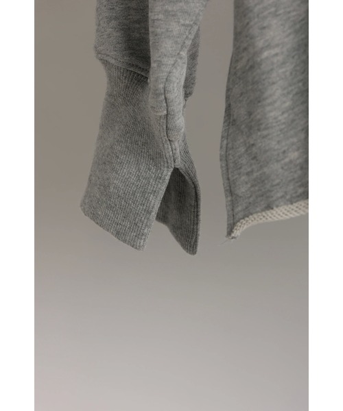 WoM(ワム)の「BACK OPEN SWEAT(スウェット・レディース・スミクロ/オフホワイト/グレー/ライトブルー・FREE)」の13枚目の写真