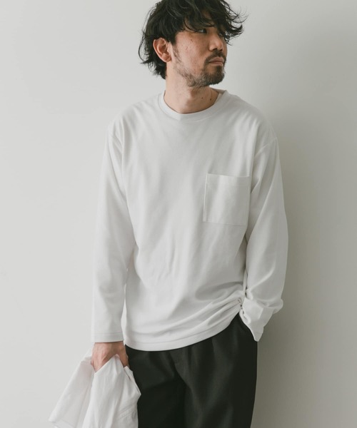 URBAN RESEARCH DOORS(アーバンリサーチドアーズ)の「『イージーケア』『毛玉防止』ポンチロングスリーブTシャツ(Tシャツ/カットソー・メンズ・ホワイト/ブルー/スミクロ・LARGE/MEDIUM)」の2枚目の写真