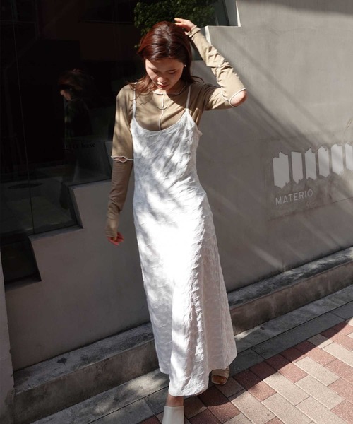 CORNERS（コーナーズ）の「シャーリングジャガードキャミワンピース（ワンピース・レディース・アイボリー/ブラウン/ブラック・M）」の5枚目の写真