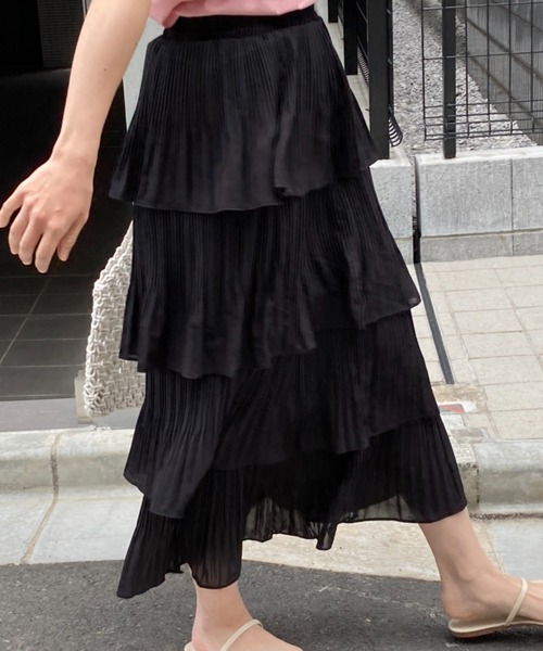 tolene(トレネ)の「プリーツティアードスカート(スカート・レディース・グリーン/ホワイト/イエロー/マジェンタ/ブラック・FREE)」の10枚目の写真