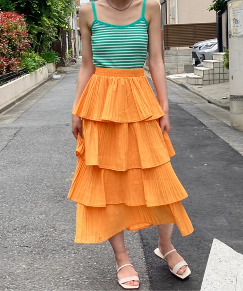 tolene(トレネ)の「プリーツティアードスカート(スカート・レディース・グリーン/ホワイト/イエロー/マジェンタ/ブラック・FREE)」の11枚目の写真