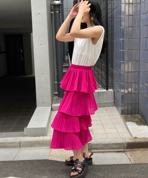 tolene(トレネ)の「プリーツティアードスカート(スカート・レディース・グリーン/ホワイト/イエロー/マジェンタ/ブラック・FREE)」の13枚目の写真