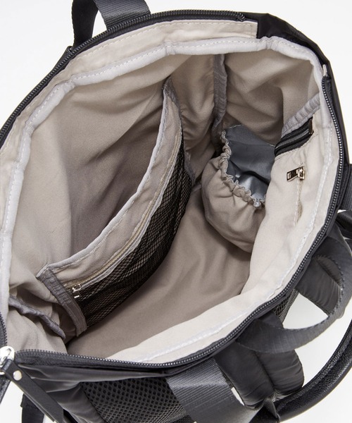 フェリシモMama（フェリシモママ）の「ｎｉｎａｒｕ×フェリシモＭａｍａ　便利で大容量　２－ＷＡＹマザーズリュック〈ブラック〉（マザーズバッグ・レディース・ブラック・ONE SIZE）」の7枚目の写真