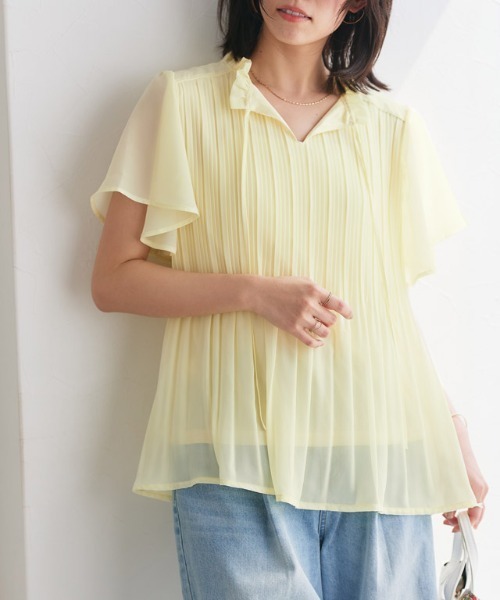 Pierrot（ピエロ）の「フレアスリーブプリーツブラウス（シャツ/ブラウス・レディース・ブラック/ネイビー/ライトブルー/アイボリー/イエロー/ブルー・L/M）」の6枚目の写真