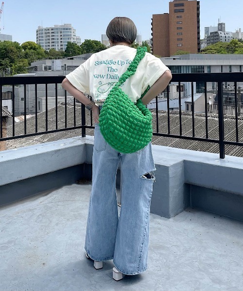 PAGEBOY（ページボーイ）の「リゾートアートTシャツ（Tシャツ/カットソー・レディース・オフホワイト/ピンク/チャコールグレー・FREE）」の7枚目の写真