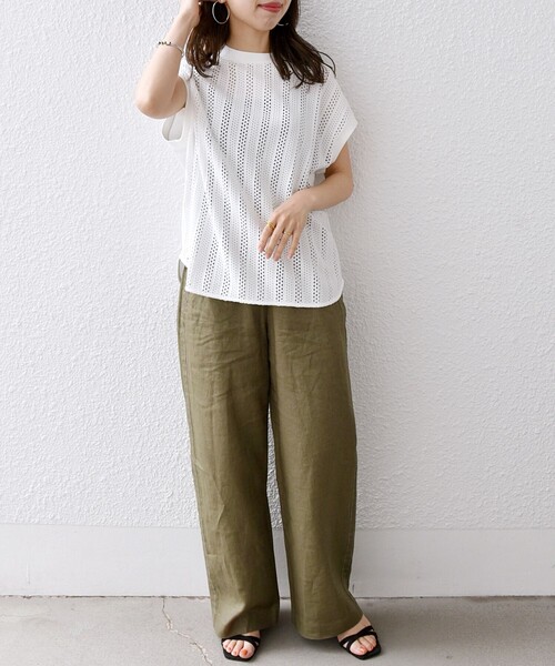 SHIPS any(シップス エニィ)の「SHIPS any:〈洗濯機可能〉アイレット クルーネック TEE(Tシャツ/カットソー・レディース・ホワイト/ブラック/イエロー・ONE SIZE)」の22枚目の写真