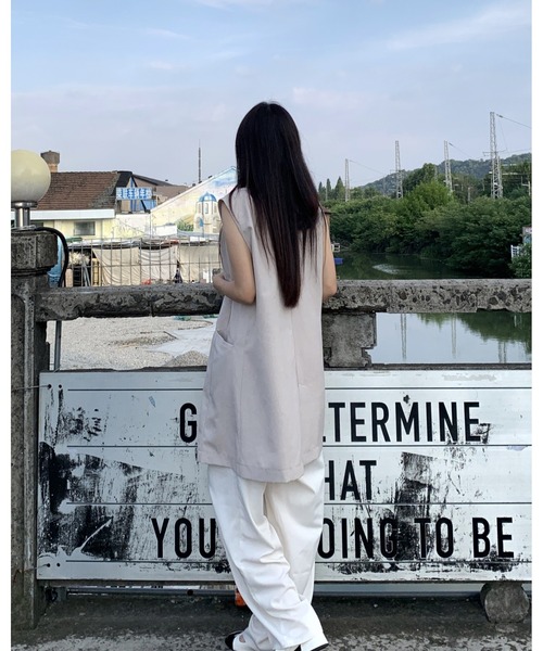Ada.（エイダ）の「秋・冬にヘビロテ間違いなし◎ 麻調オーバーサイズ ジレ ベスト（ベスト・レディース・グレー/ブラック/ベージュ・FREE）」の10枚目の写真