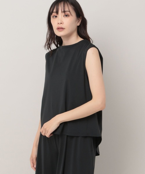 Elura(エルーラ)の「【ACTIVE】アクティブジャージノースリ(Tシャツ/カットソー・レディース・ブラック/レッド/ブルー・MEDIUM/LARGE)」の1枚目の写真