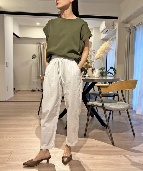 Jewelobe(ジュエローブ)の「ドルマンルーズTシャツ(Tシャツ/カットソー・レディース・ブラック/ホワイト/グレー/カーキ・FREE)」の13枚目の写真