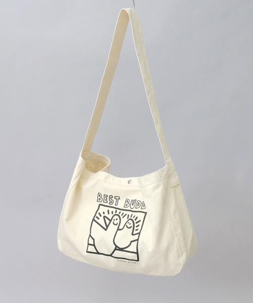 （What it isNt）ART BY MARKGONZALES（ワットイットイズント）の「キャンバス ニュースペーパーバッグ（ショルダーバッグ・メンズ・ホワイト系その他2/ホワイト系その他/ホワイト系その他3・FREE）」の13枚目の写真