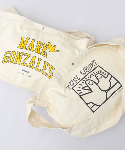 （What it isNt）ART BY MARKGONZALES（ワットイットイズント）の「キャンバス ニュースペーパーバッグ（ショルダーバッグ・メンズ・ホワイト系その他2/ホワイト系その他/ホワイト系その他3・FREE）」の16枚目の写真