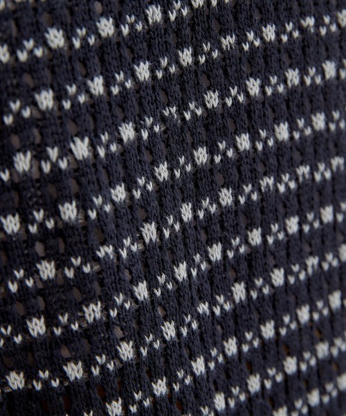 miclat（ミクラ）の「大きいサイズ　透かし編み衿付きニット　miclat（ニット/セーター・レディース・ホワイト系/ブラック系・L/LL/3L/4L/5L）」の6枚目の写真