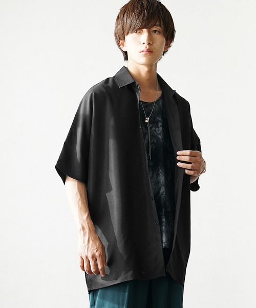 MinoriTY(マイノリティ)の「【MinoriTY】レギュラーカラーロング半袖シャツ ロング丈 メンズ 無地 秋服 夏服 オーバーサイズ ルーズシルエット(シャツ/ブラウス・メンズ・ブラック/ベージュ/ブルー/カーキ・M/L)」の21枚目の写真