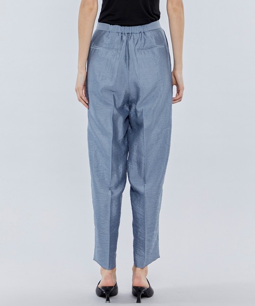 rito structure(リトストラクチャー)の「【rito structure/リトストラクチャー】BACK GATHERED SILK PANTS/バックギャザーシルクパンツ(その他パンツ・レディース・ブルー・1)」の5枚目の写真