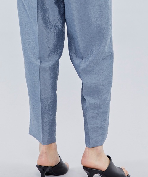 rito structure(リトストラクチャー)の「【rito structure/リトストラクチャー】BACK GATHERED SILK PANTS/バックギャザーシルクパンツ(その他パンツ・レディース・ブルー・1)」の10枚目の写真
