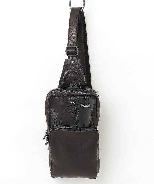 オイルドカウレザー・ボディバッグDECADE(DCD-01404) Oiled Cow