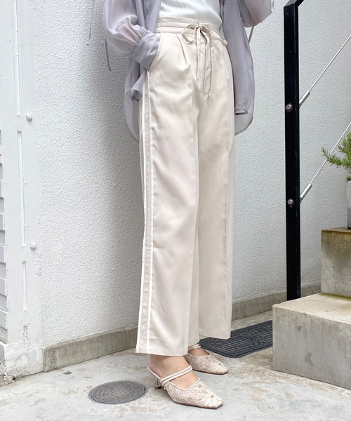abc une face(アーベーセーアンフェイス)の「スラックスラインパンツ(その他パンツ・レディース・グレー/ベージュ・FREE)」の3枚目の写真