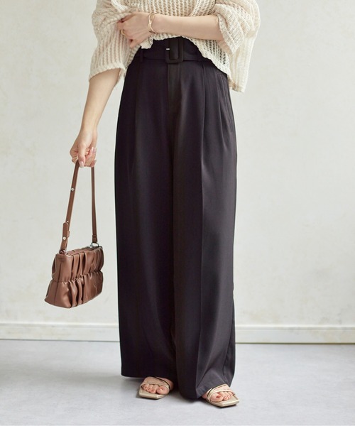 Thevon(ゼボン)の「ベルト付きハイウエストタックパンツ(スラックス・レディース・ブラック/ブラウン/グレイッシュベージュ/アイボリー/ベージュ/チャコールグレー/グリーン/カーキ/イエロー・FREE/TM/S)」の19枚目の写真